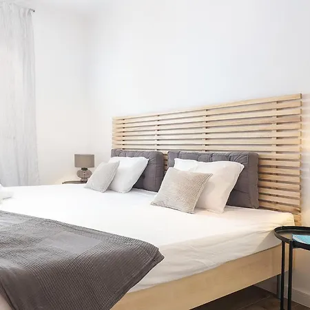 Appartement Feria 2 *