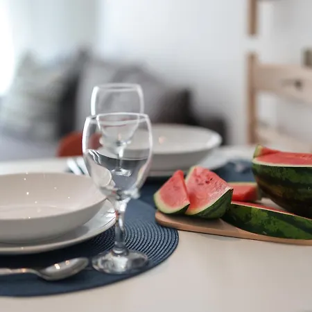 Apartment Feria 2 *
