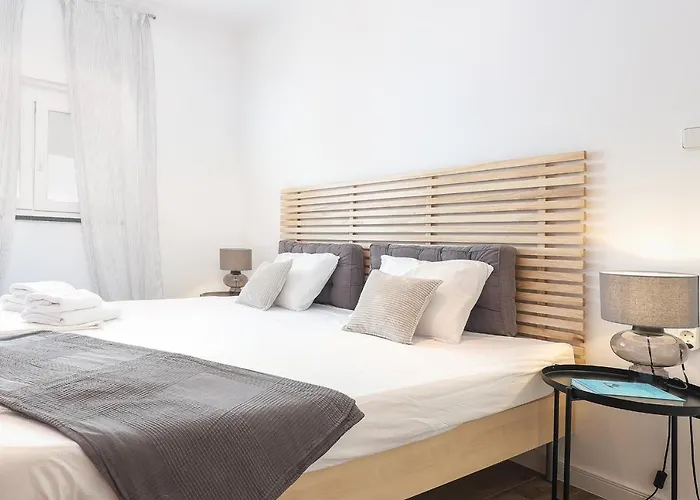 Apartment Feria 2 *