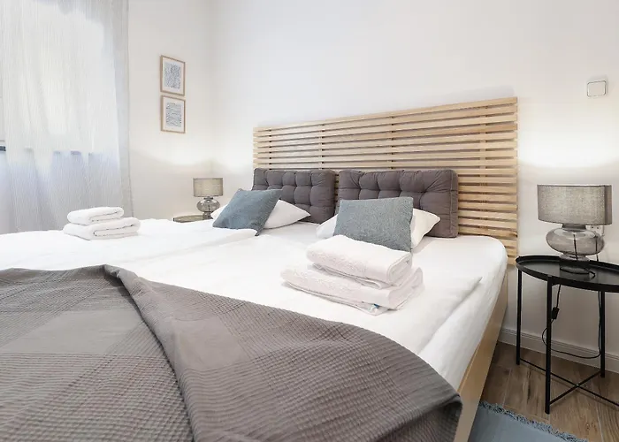 Feria 2 * 오파티아